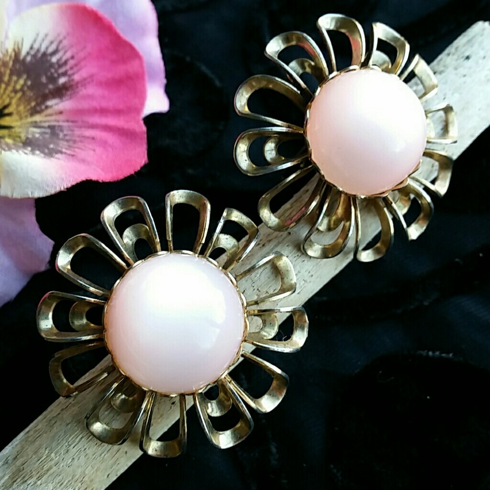 Vintage Floral Goldtone Open Works Pink Faux Pearl Earrings Clip Style